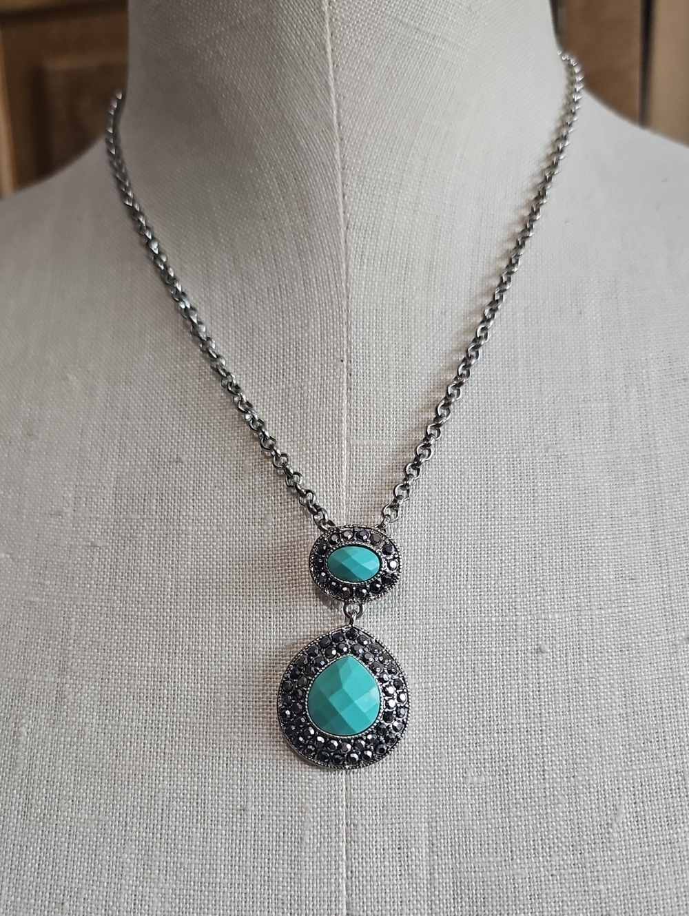 Crown Trifari Vintage Silver-Tone Turquoise Double-Drop Pendant Necklace